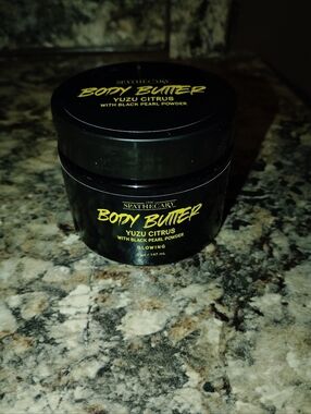 The SpaTheCare Yuzu Citrus Body Butter - Black